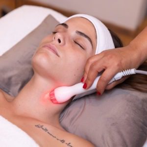 RADIOFREQUENCE VISAGE - COU ou DECOLLETE